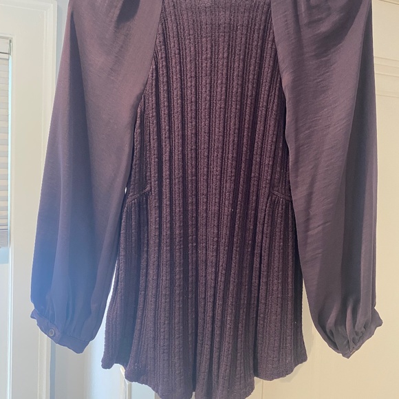 Anthropologie Top - Picture 3 of 3